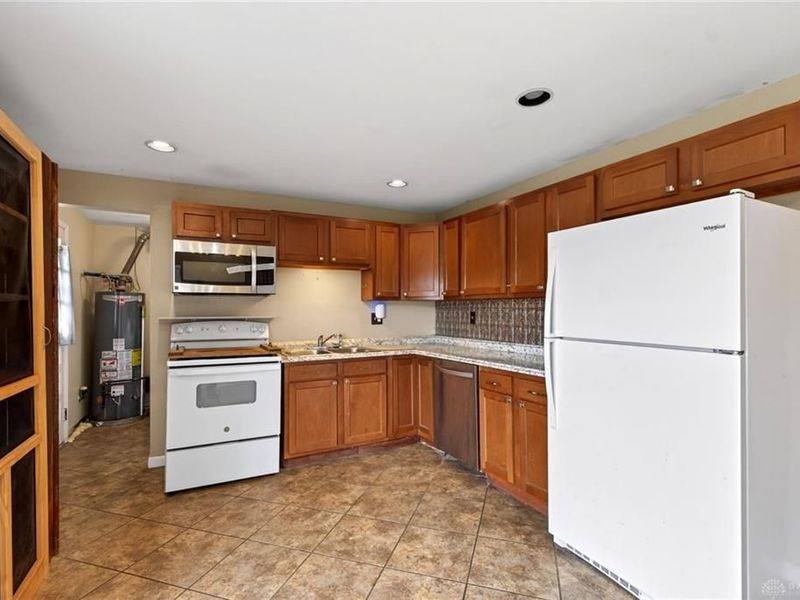 8243 Philadelphia Drive, Fairborn, OH 45324 Photo 14