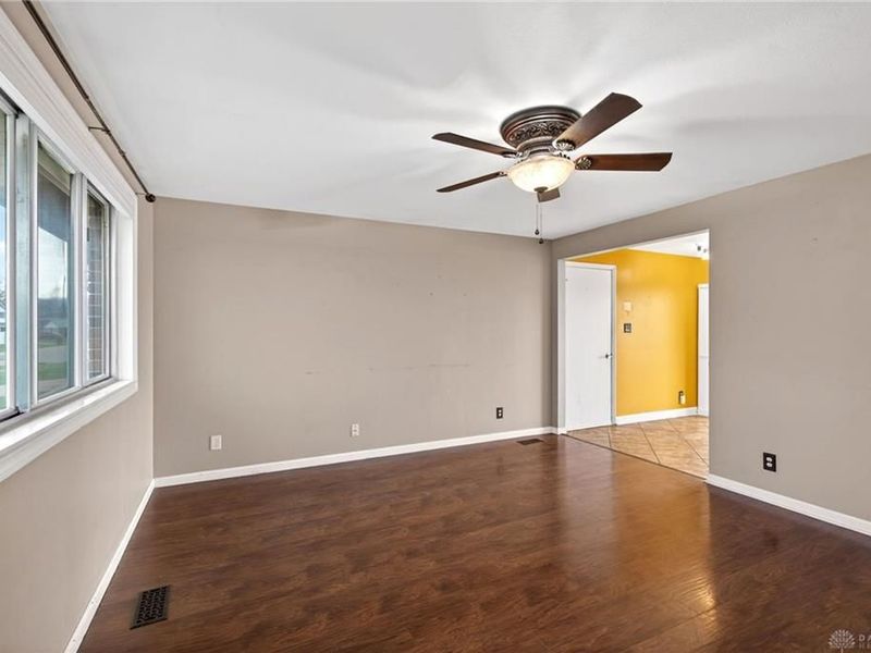 8243 Philadelphia Drive, Fairborn, OH 45324 Photo 6