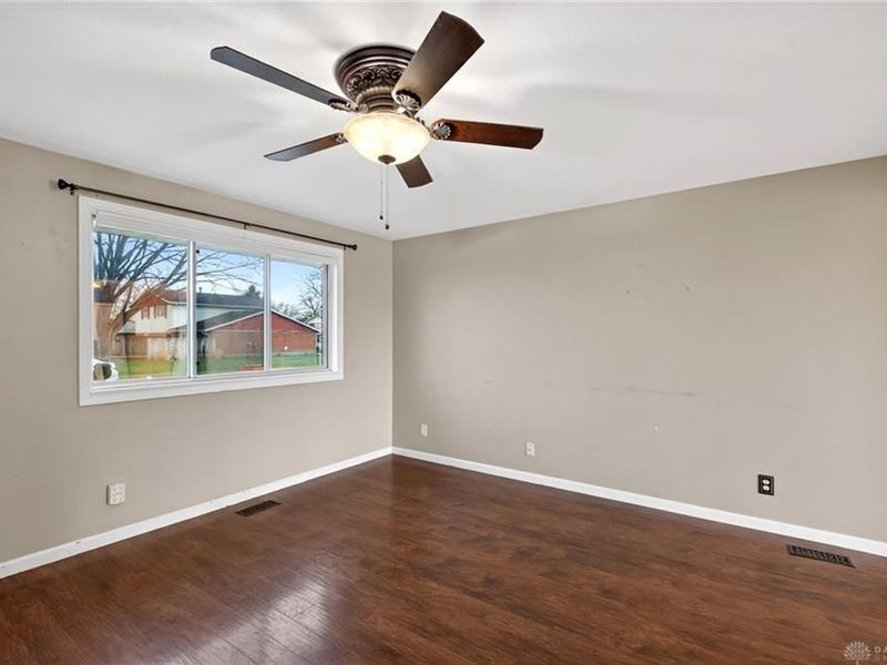 8243 Philadelphia Drive, Fairborn, OH 45324 Photo 7