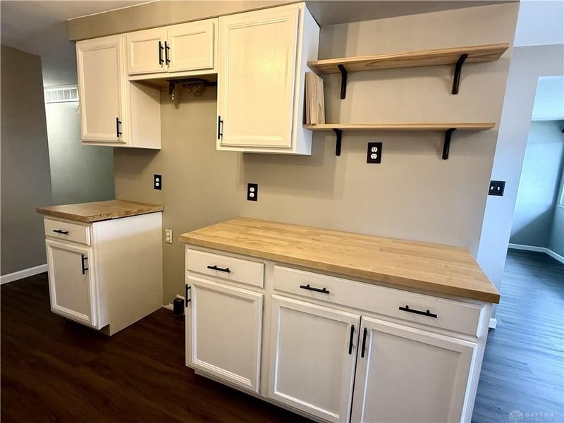 1415 Montego Drive, Moorefield Township, OH 45503 Photo 7