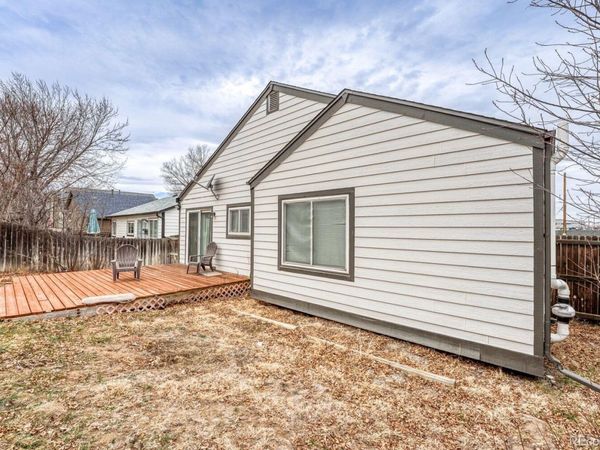 18946 E 22nd Place , Aurora, CO 80011