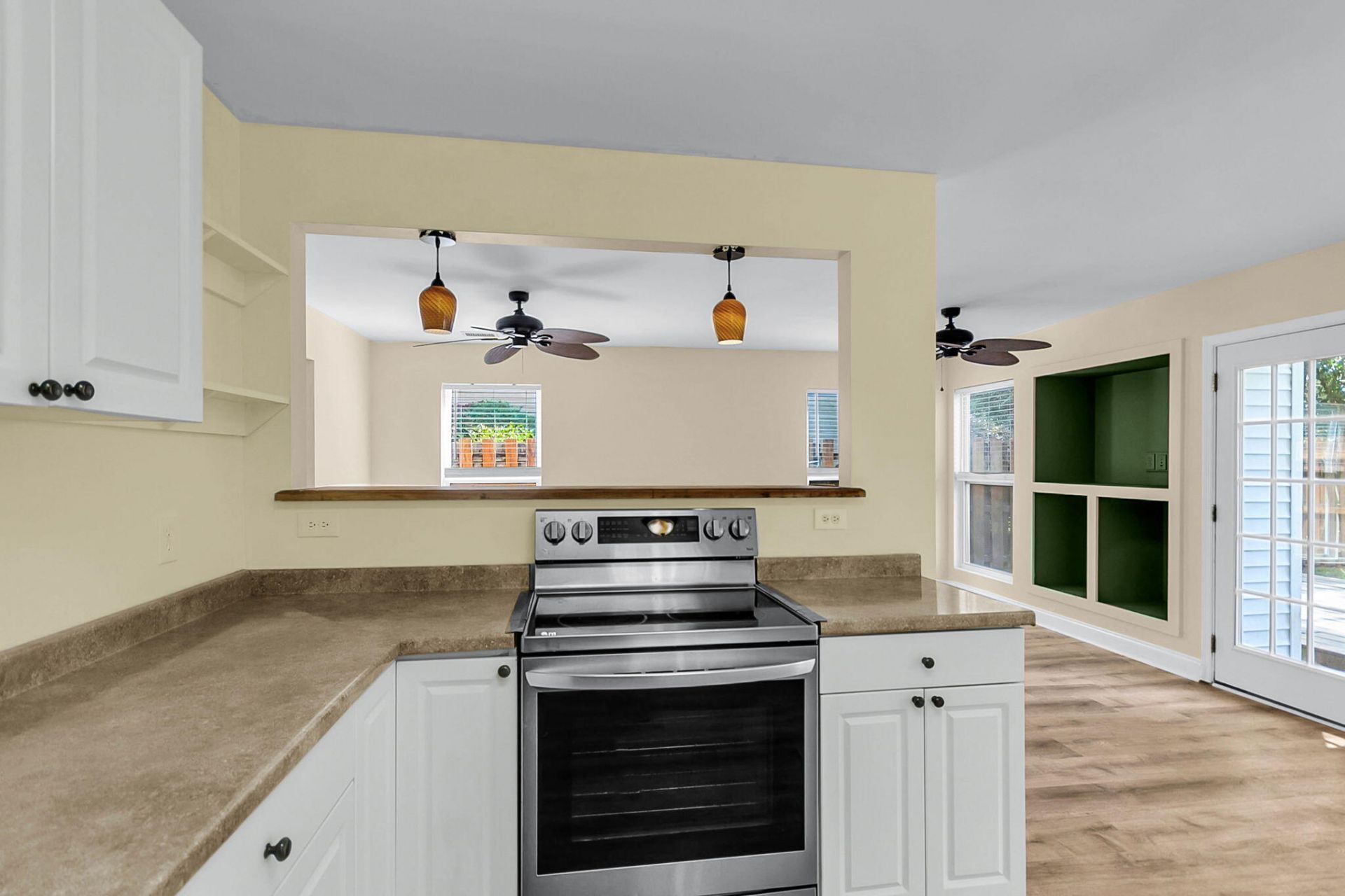 2407 Castlereagh Road Photo 18