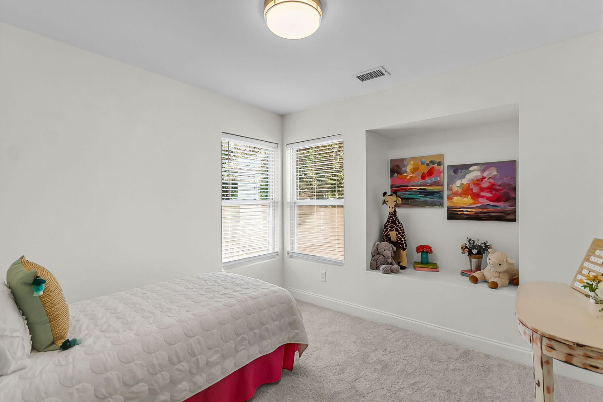 2407 Castlereagh Road Photo 28