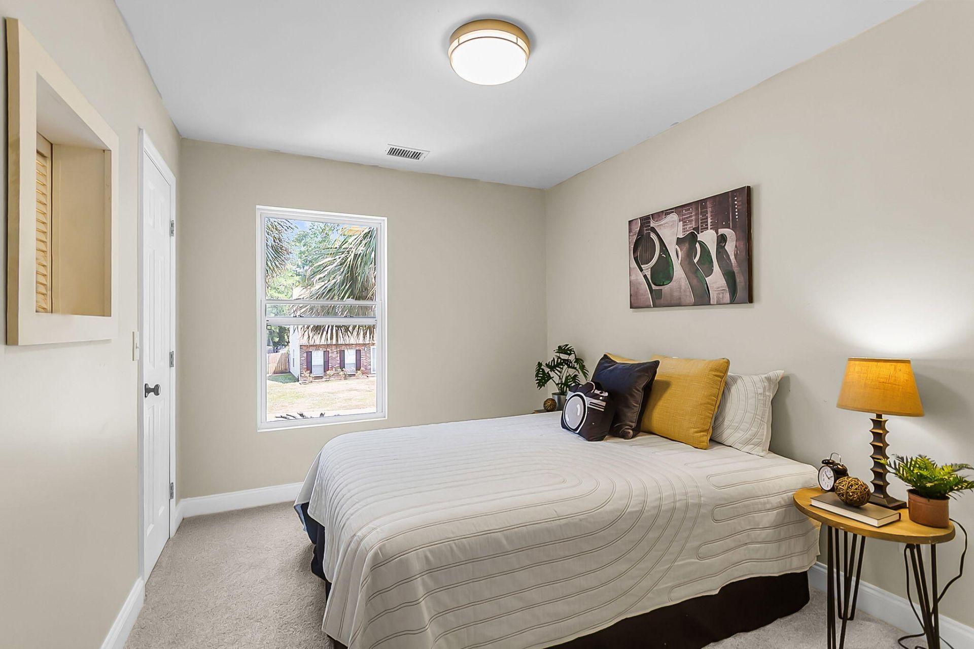 2407 Castlereagh Road Photo 31