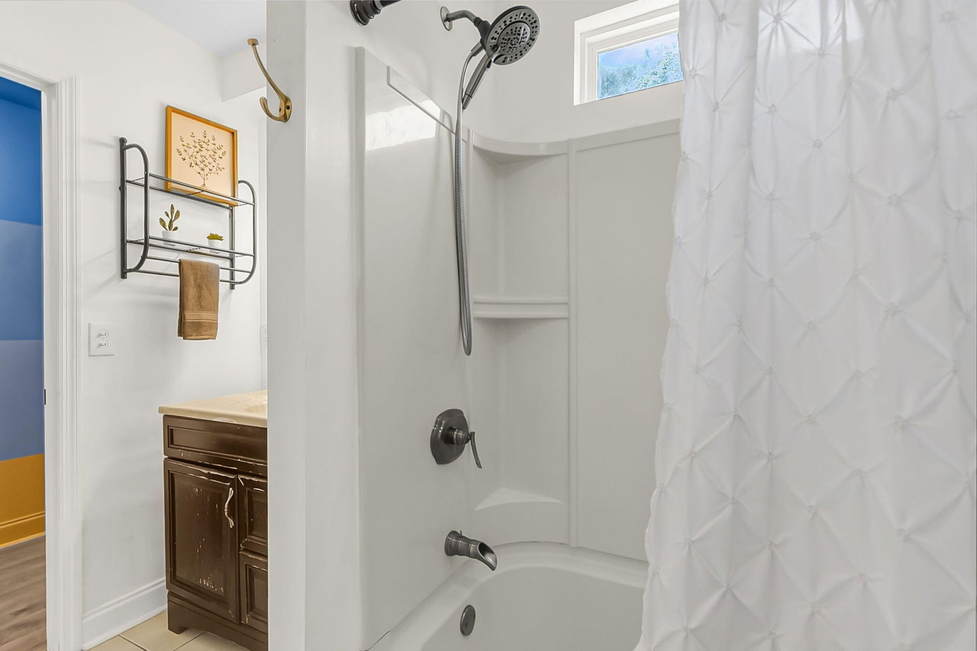 2407 Castlereagh Road Photo 38