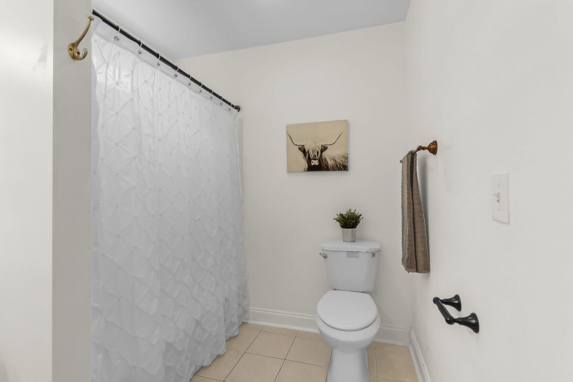 2407 Castlereagh Road Photo 40