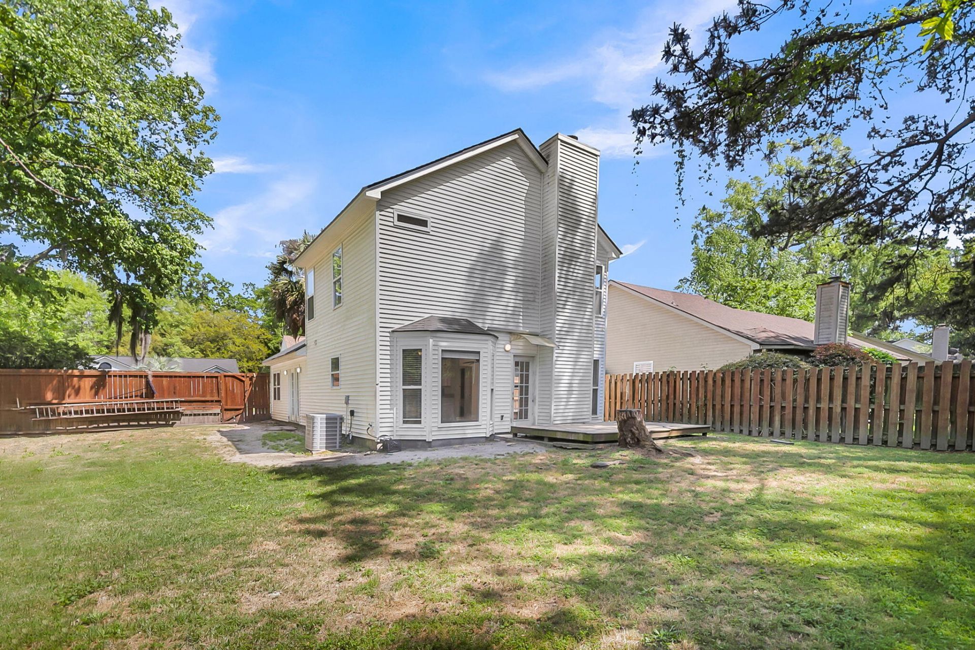 2407 Castlereagh Road Photo 42