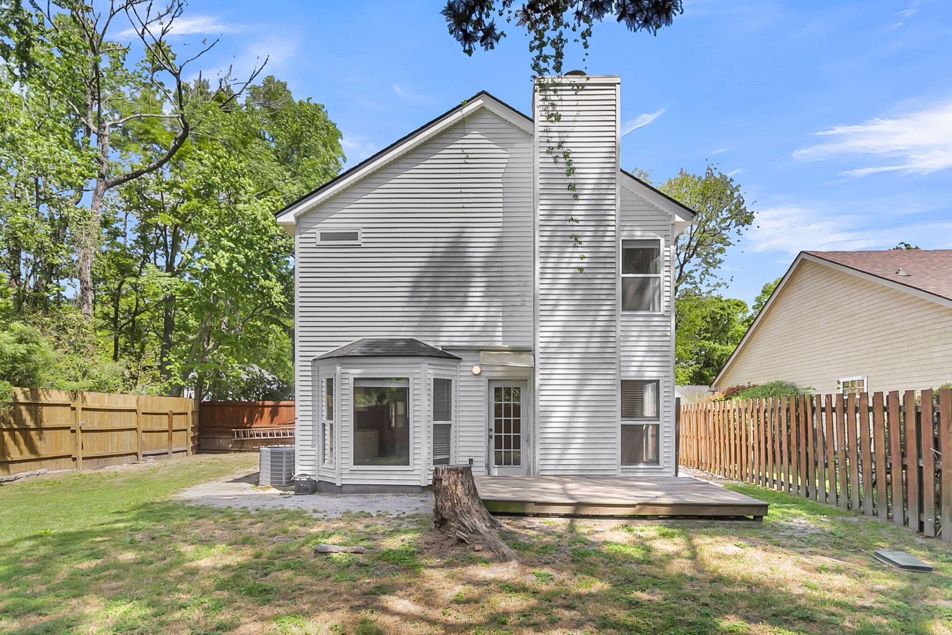 2407 Castlereagh Road Photo 42
