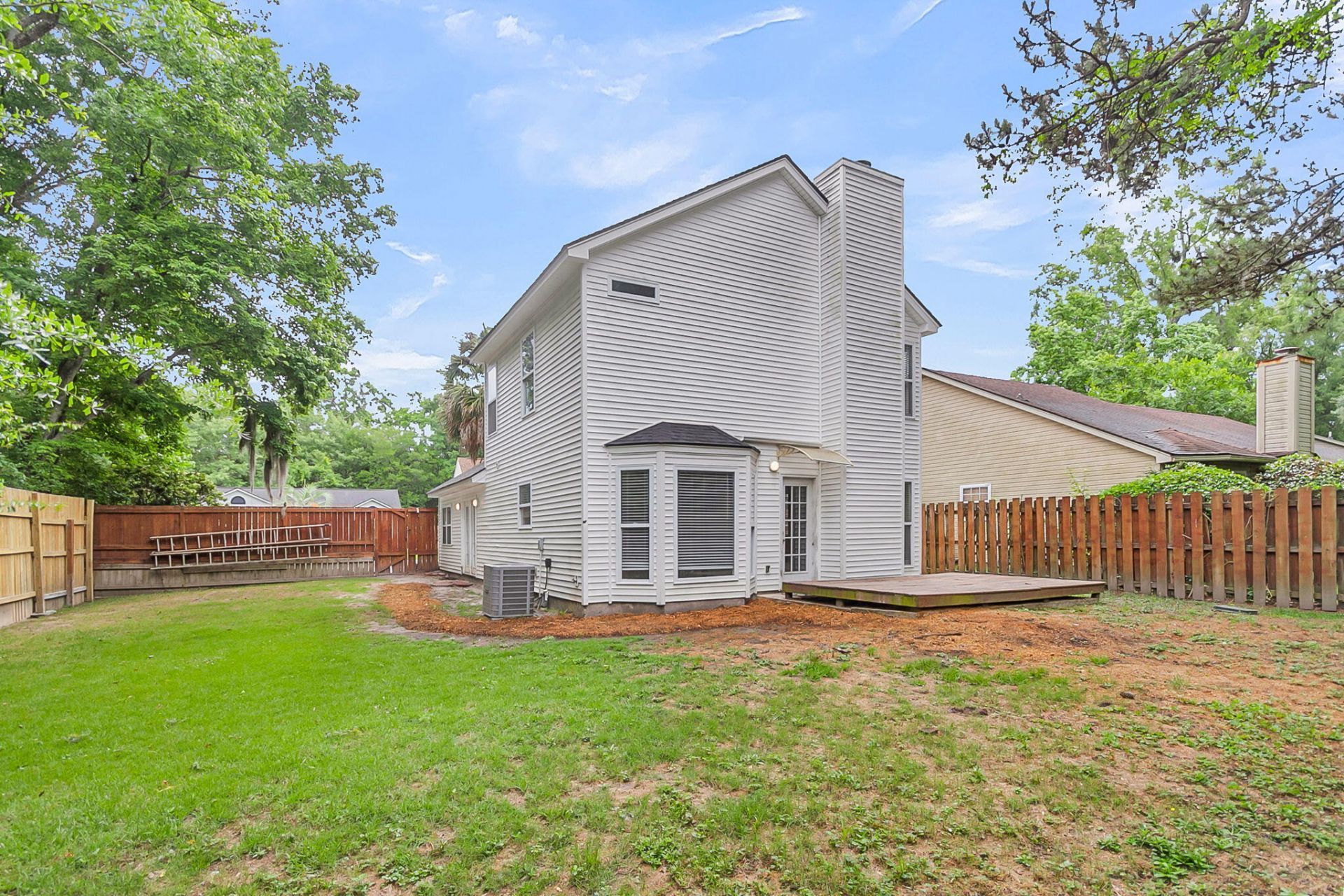 2407 Castlereagh Road Photo 49