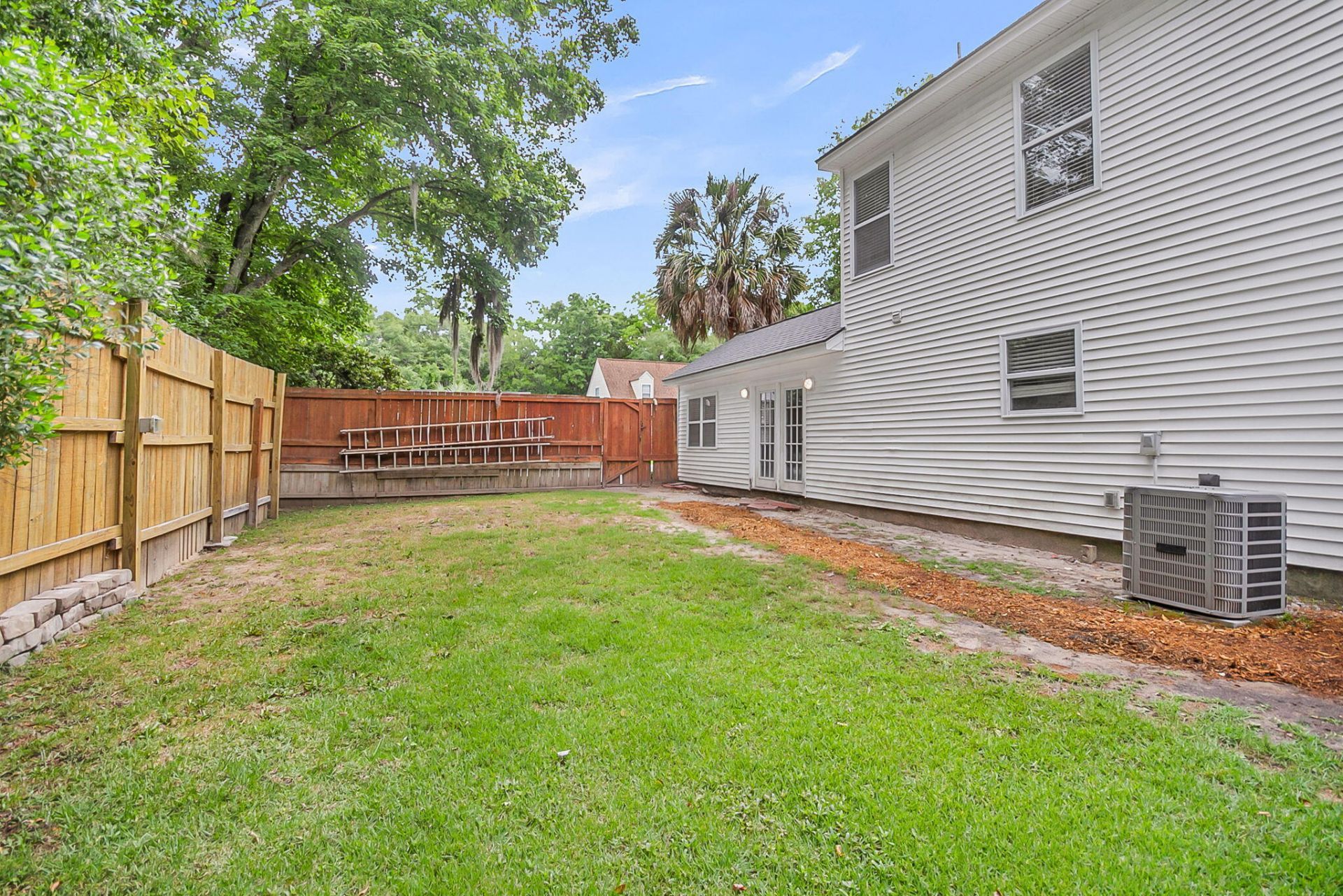 2407 Castlereagh Road Photo 50