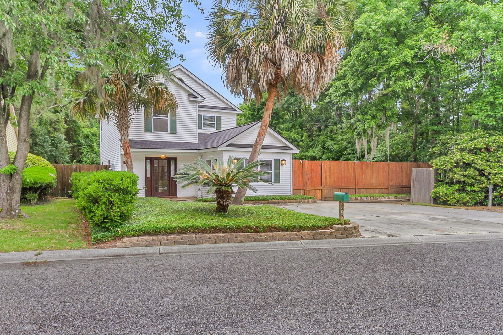 2407 Castlereagh Road Photo 56