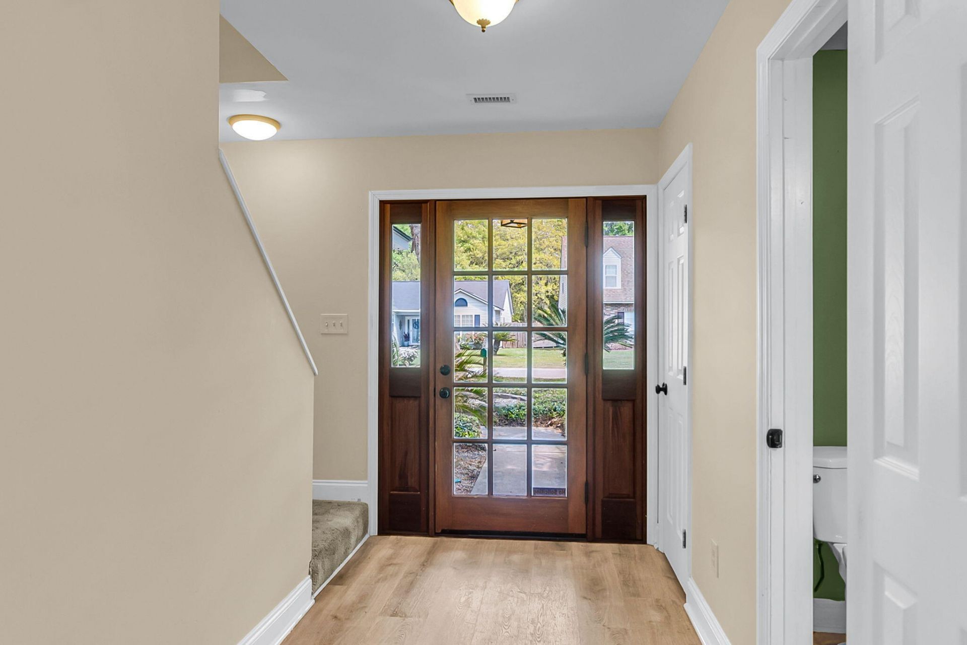 2407 Castlereagh Road Photo 8