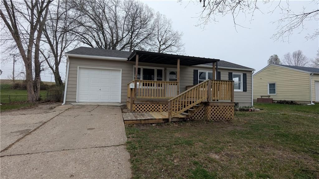 209 N Davidson Avenue, Independence, MO 64056 Main Photo