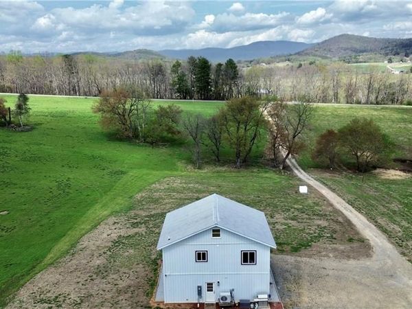 322 Layell Road, Elkin, NC 28621