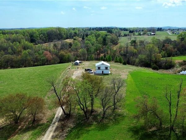 322 Layell Road, Elkin, NC 28621