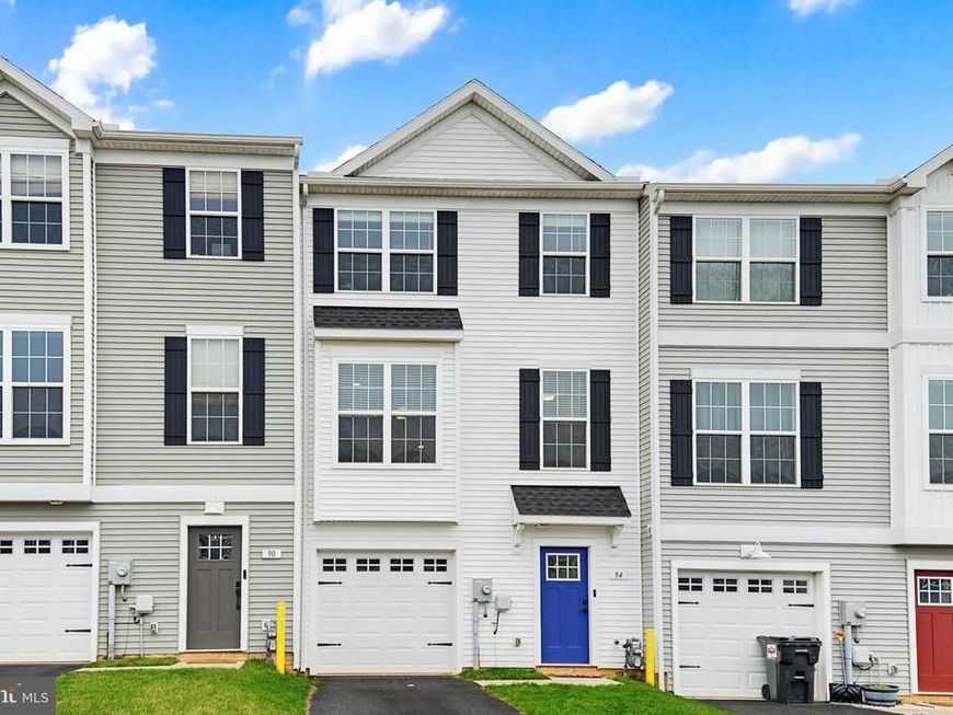 94 Hudson Boulevard, Red Lion, PA 17356 Main Photo