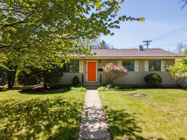 2002 Rae Lane, Madison, WI 53711