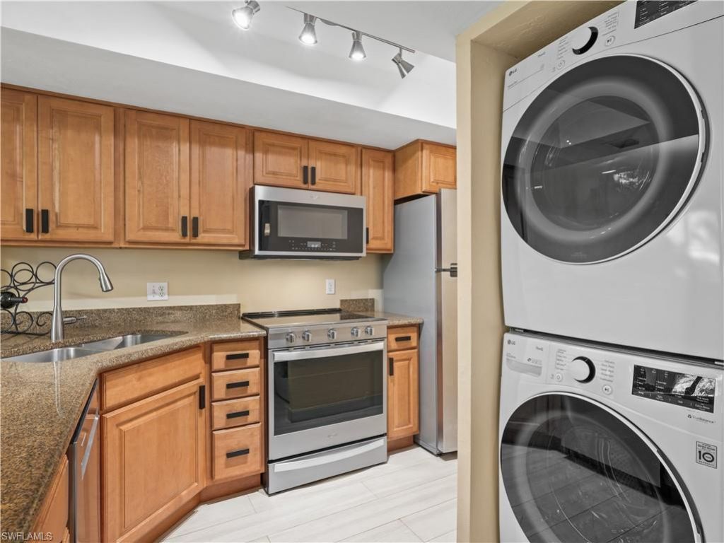 600 Neapolitan Way , Unit 127, Naples, FL 34103 Photo