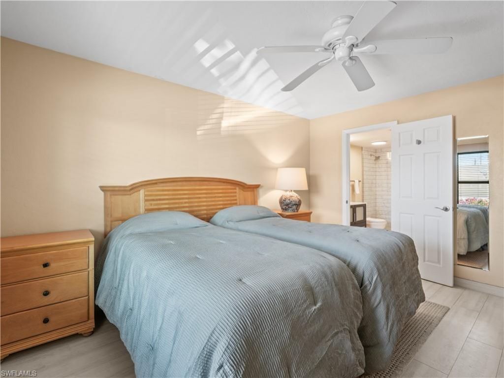 600 Neapolitan Way , Unit 127, Naples, FL 34103 Photo