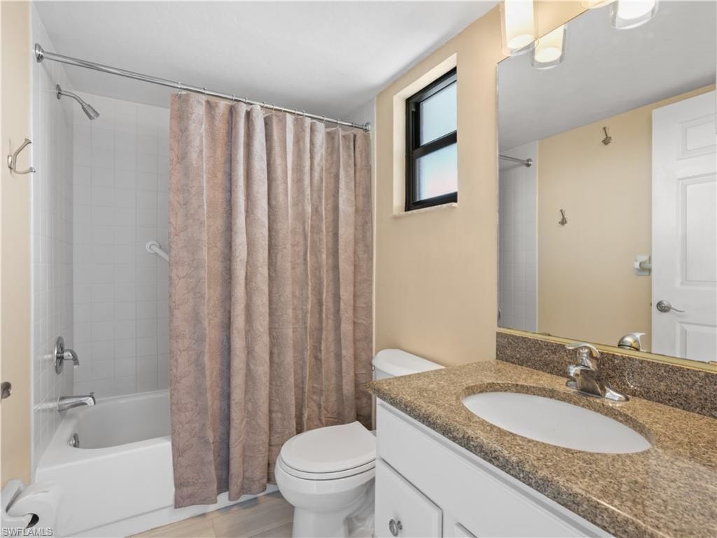 600 Neapolitan Way , Unit 127, Naples, FL 34103 Photo