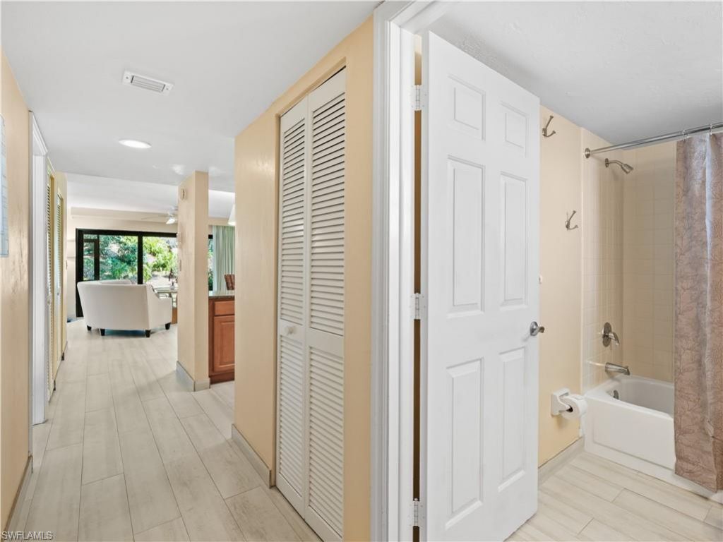 600 Neapolitan Way , Unit 127, Naples, FL 34103 Photo