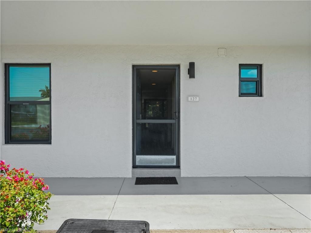 600 Neapolitan Way , Unit 127, Naples, FL 34103 Photo