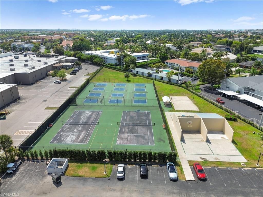 600 Neapolitan Way , Unit 127, Naples, FL 34103 Photo