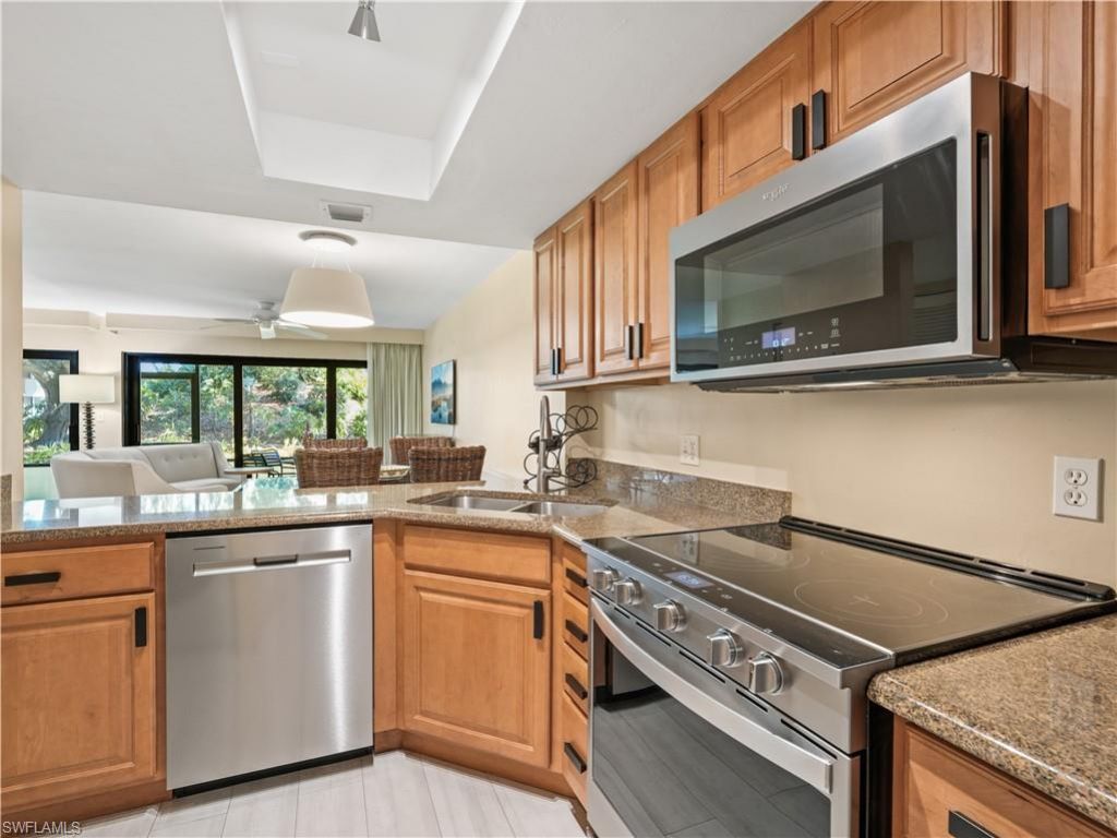600 Neapolitan Way , Unit 127, Naples, FL 34103 Photo