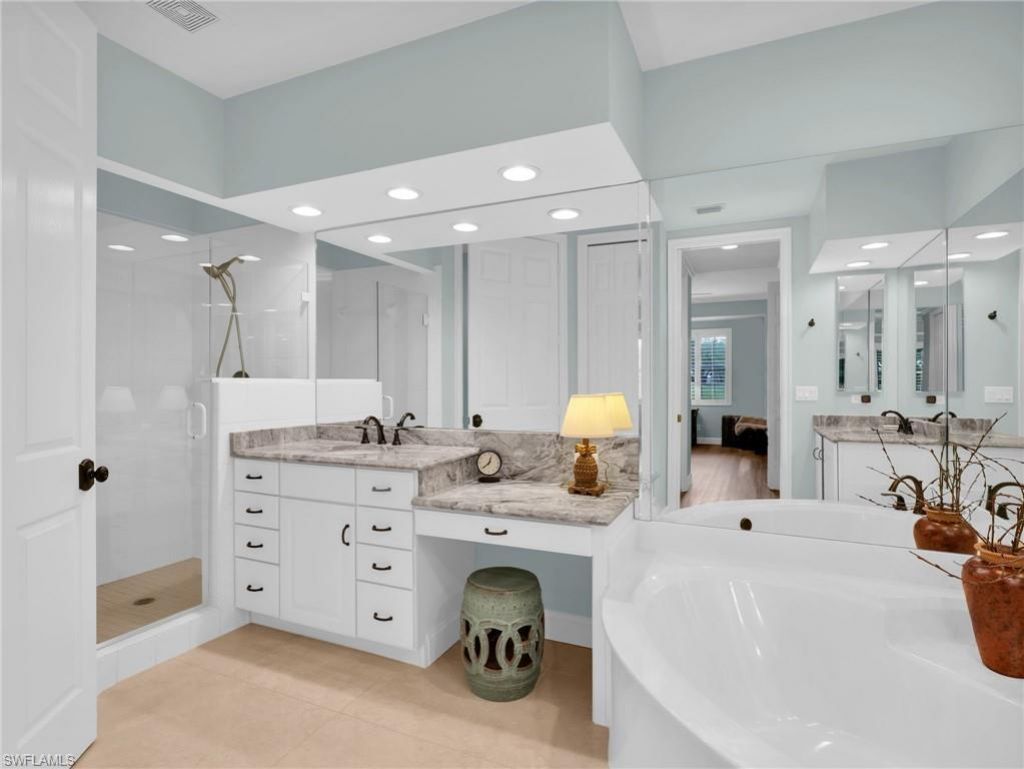 3131 Lancaster Dr , Unit 1, Naples, FL 34105 Photo