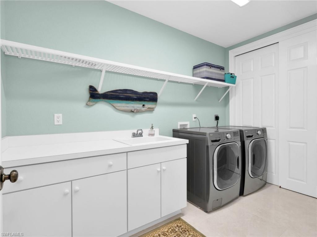 3131 Lancaster Dr , Unit 1, Naples, FL 34105 Photo