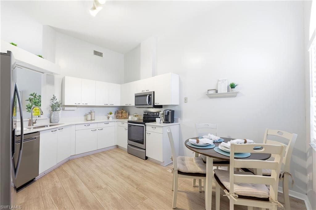 2860 Citrus Lake Dr , Unit R204, Naples, FL 34109 Photo