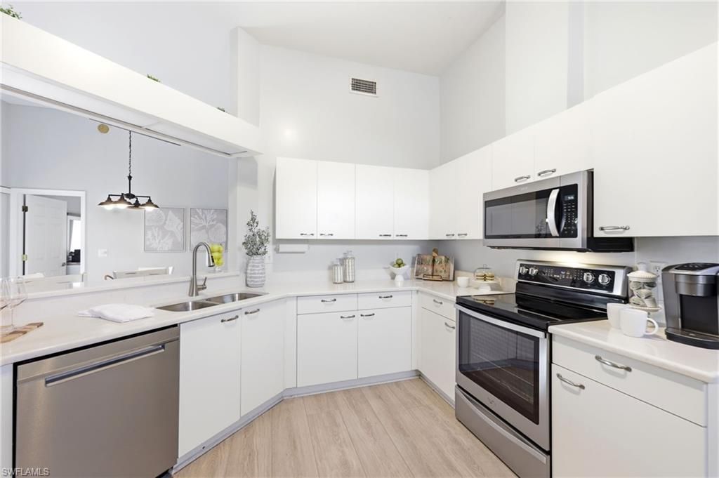 2860 Citrus Lake Dr , Unit R204, Naples, FL 34109 Photo