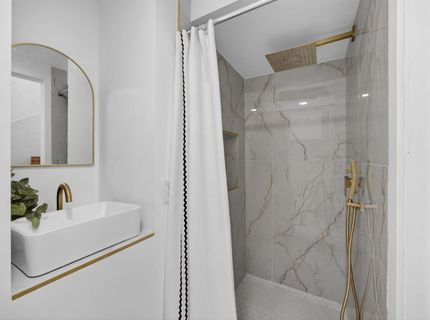 628 Street, Sacramento, CA 95819 Photo