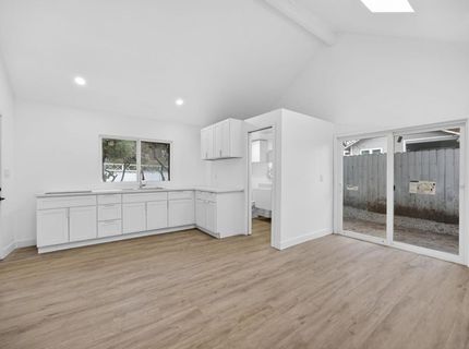 628 Street, Sacramento, CA 95819 Photo