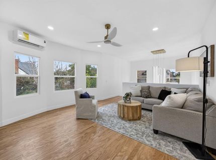 628 Street, Sacramento, CA 95819 Photo