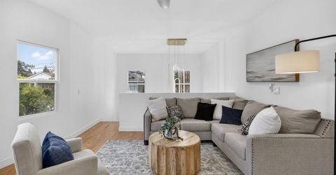 628 Street, Sacramento, CA 95819 Photo