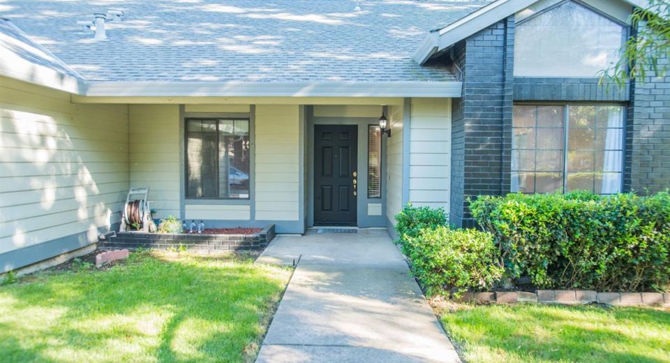 7761 Roberts River Way, Sacramento, CA 95831 Photo