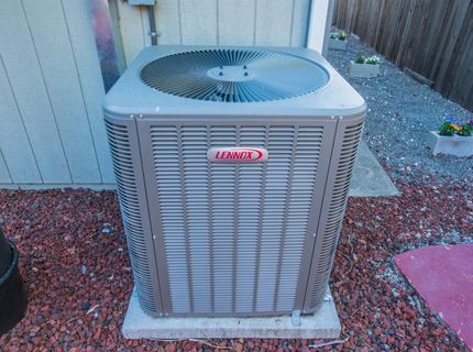 7761 Roberts River Way, Sacramento, CA 95831 Photo