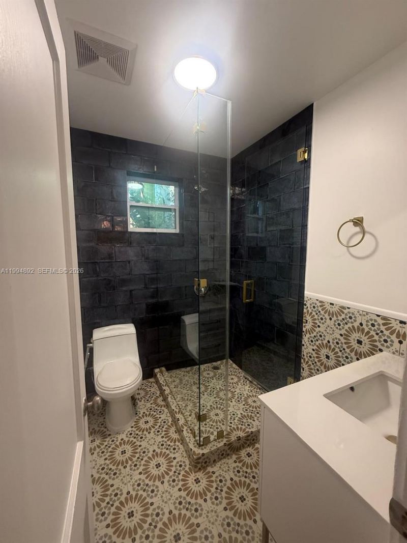 1235 Coral Way , Unit Cottage, Coral Gables, FL 33134 Photo