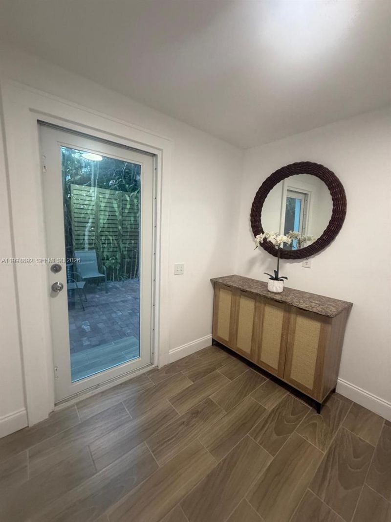 1235 Coral Way , Unit Cottage, Coral Gables, FL 33134 Photo