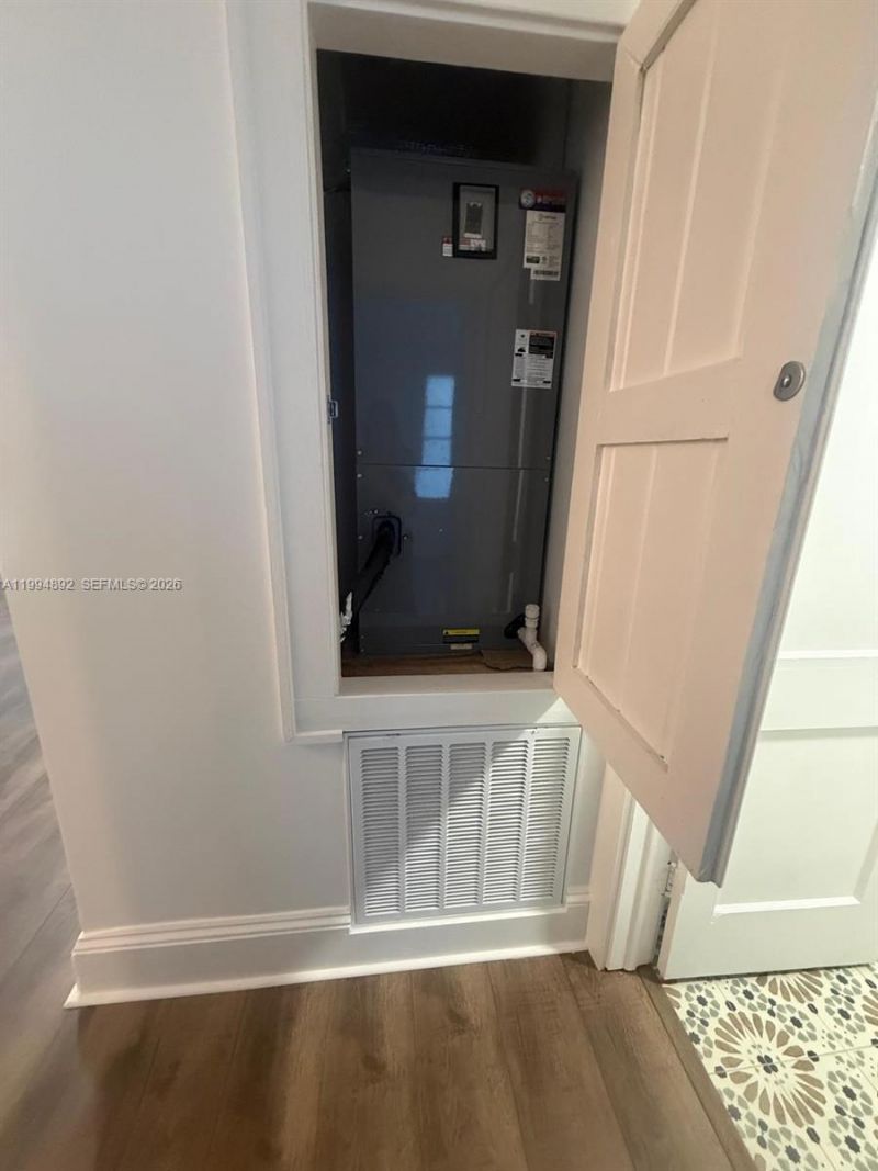 1235 Coral Way , Unit Cottage, Coral Gables, FL 33134 Photo