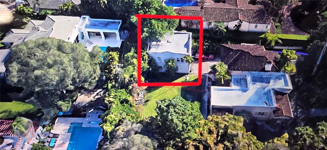 1235 Coral Way , Unit Cottage, Coral Gables, FL 33134 Photo