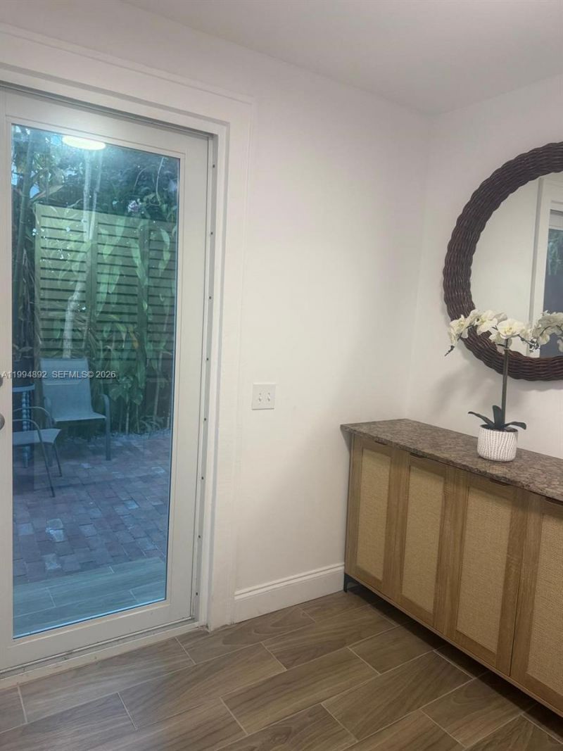 1235 Coral Way , Unit Cottage, Coral Gables, FL 33134 Photo