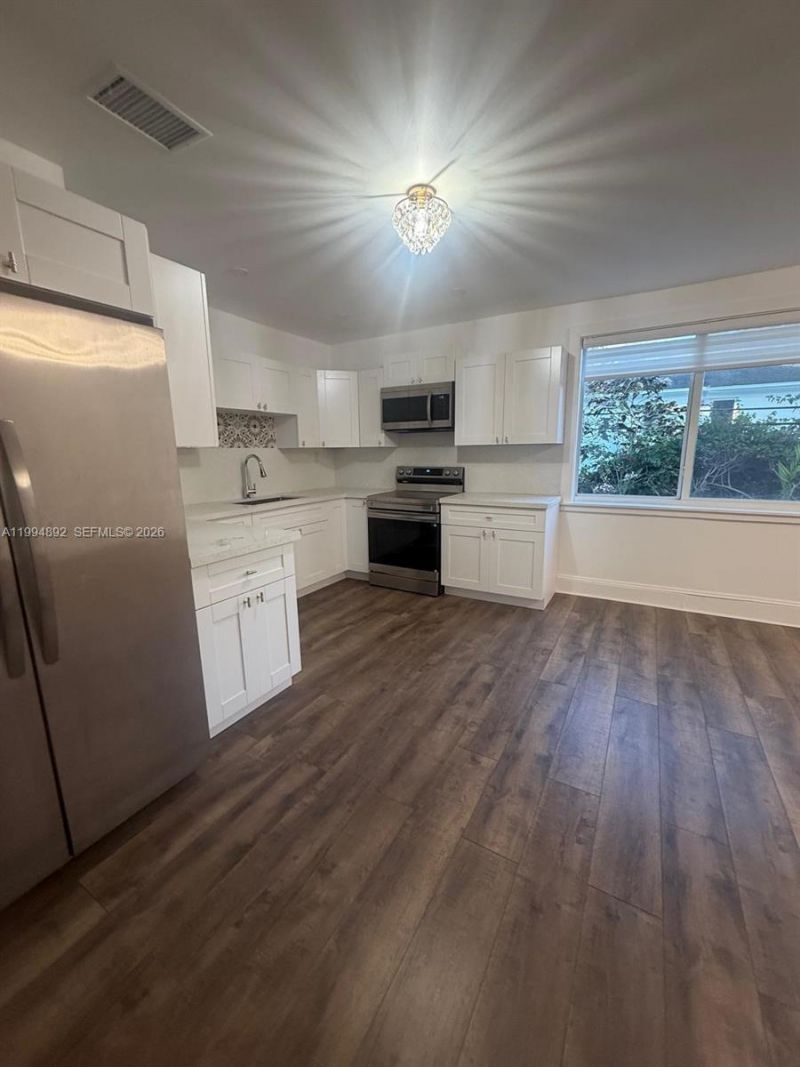 1235 Coral Way , Unit Cottage, Coral Gables, FL 33134 Photo