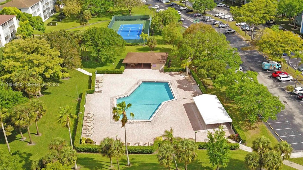 1501 SW 134th Way , Unit 212D, Pembroke Pines, FL 33027 Photo