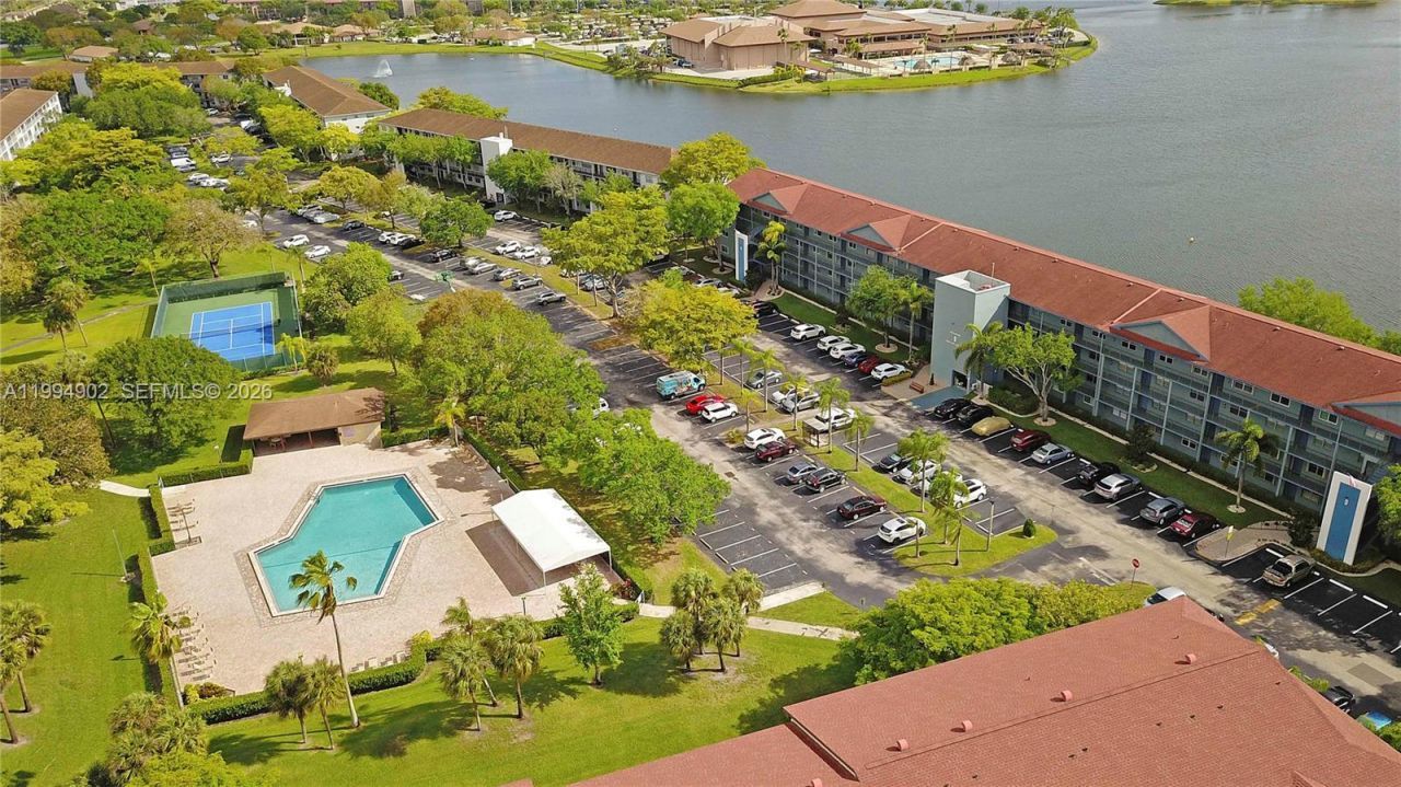 1501 SW 134th Way , Unit 212D, Pembroke Pines, FL 33027 Photo