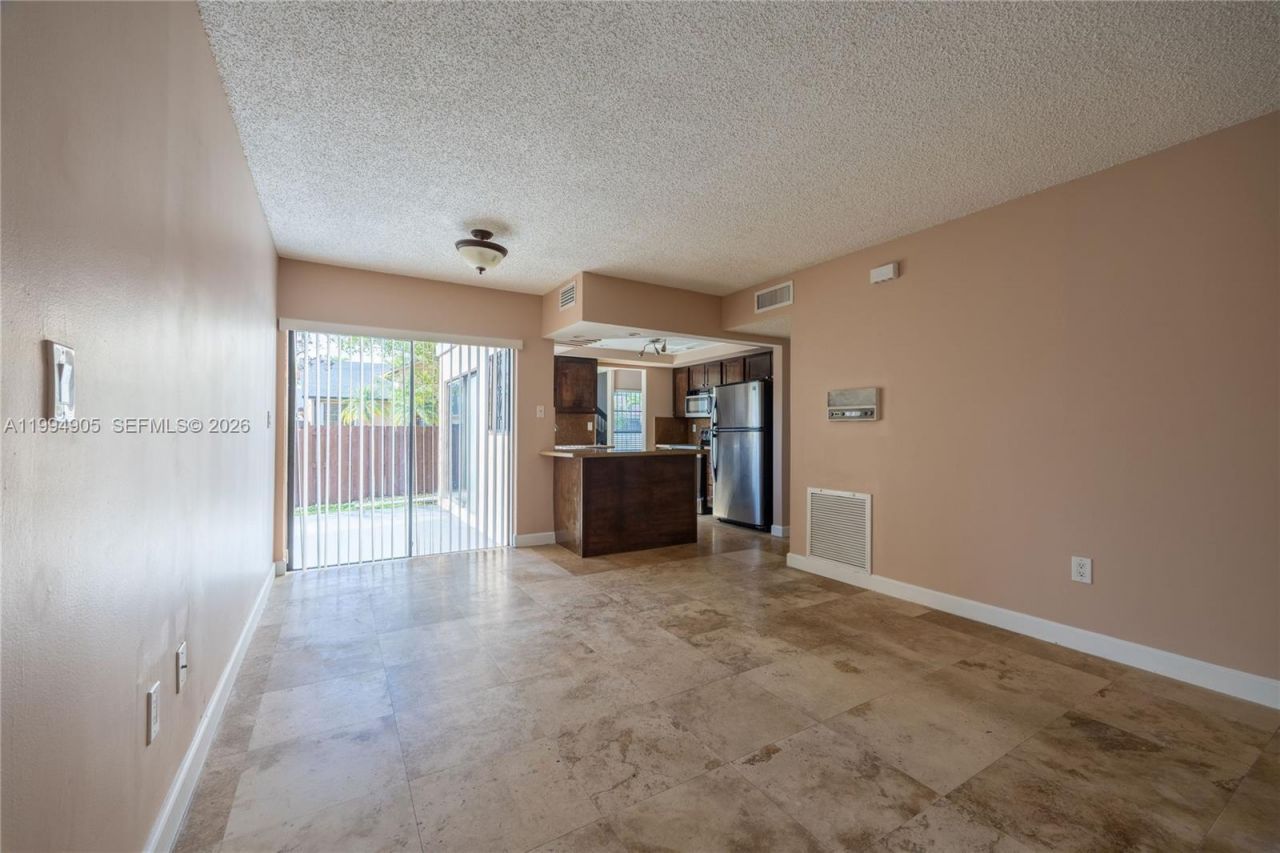 914 NW 106th Ave Cir, Miami, FL 33172 Photo