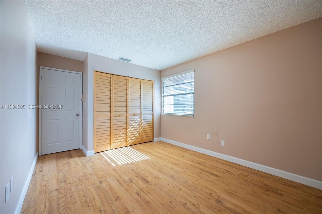 914 NW 106th Ave Cir, Miami, FL 33172 Photo