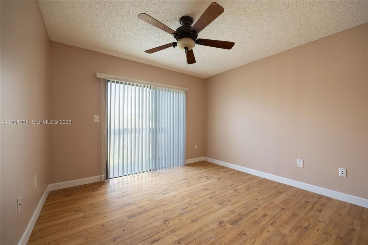 914 NW 106th Ave Cir, Miami, FL 33172 Photo