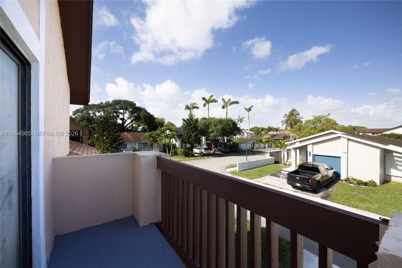 914 NW 106th Ave Cir, Miami, FL 33172 Photo